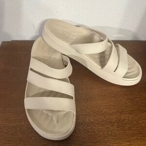 Crocs Women's Getaway Strappy Sandals in the color stucco size 8
